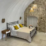 Les Petites Maisons 아파트 로디가르가니코