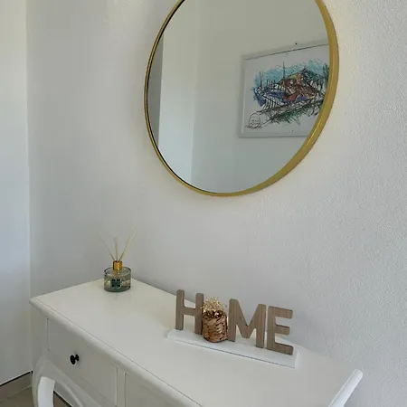 Les Petites Maisons رودي غارغانيكو