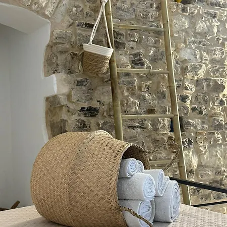 Les Petites Maisons * Rodi Garganico