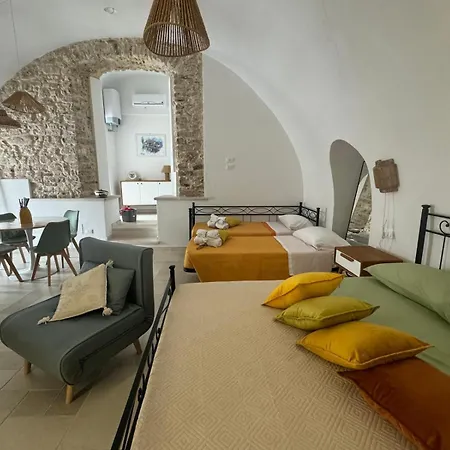 Les Petites Maisons * Rodi Garganico